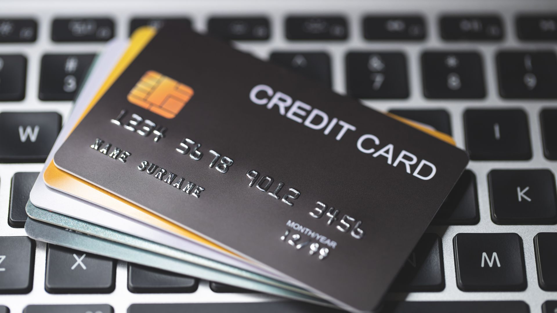 Momentum Kuat Pertumbuhan Kartu Kredit   